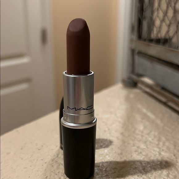 Mac Styled In Sepia - Picture 3 of 11